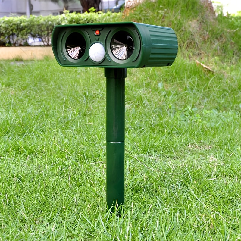 Green Multi-Functional Solar Animal Repellent Device, Equipped with Motion Sensor, Suitable for Squirrels, Mice, Raccoons, Dogs. Suitable for Gardens, Farms, And Yards