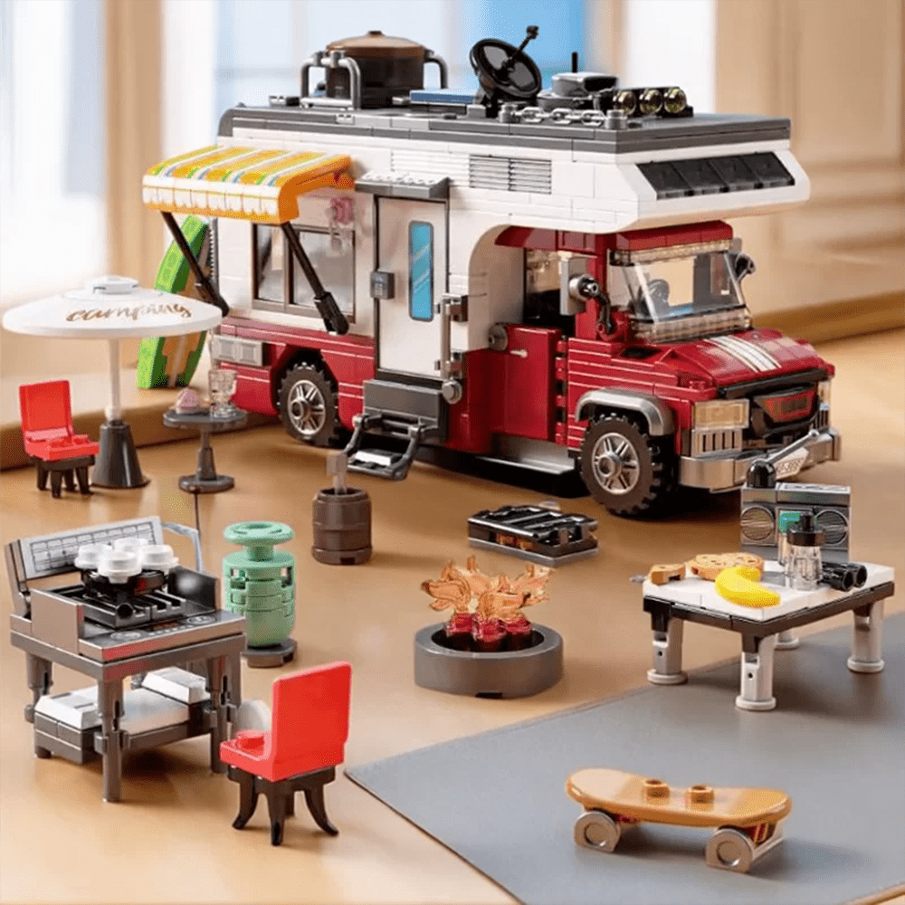 Camper Van Building Blocks Toy, Street View Series Building Blocks, Decompression Assembly Model, Desktop Decoration Ornament, With Built-In Light Up Components, Rich Camping Scene Accessories, Highly Restored Detailed Appearance, No Stuck During Assembly