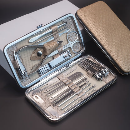 Golden 19pcs Set Classic Boxed Manicure And Pedicure Tool Set with Storage Box, Portable Foot Care Set, Suitable for Women And Men, Travel Home Salon Gifts