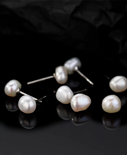 1 Pair of Women's Fashion Stud Earrings, S925 Sterling Silvery Natural Baroque Freshwater Freshwater Pearls Elegant Studs for Daily Wear/Vacation/Valentine's Day/Birthday/Mother's Day Gift, Perfect for Ladies, Comes in a Gift Box