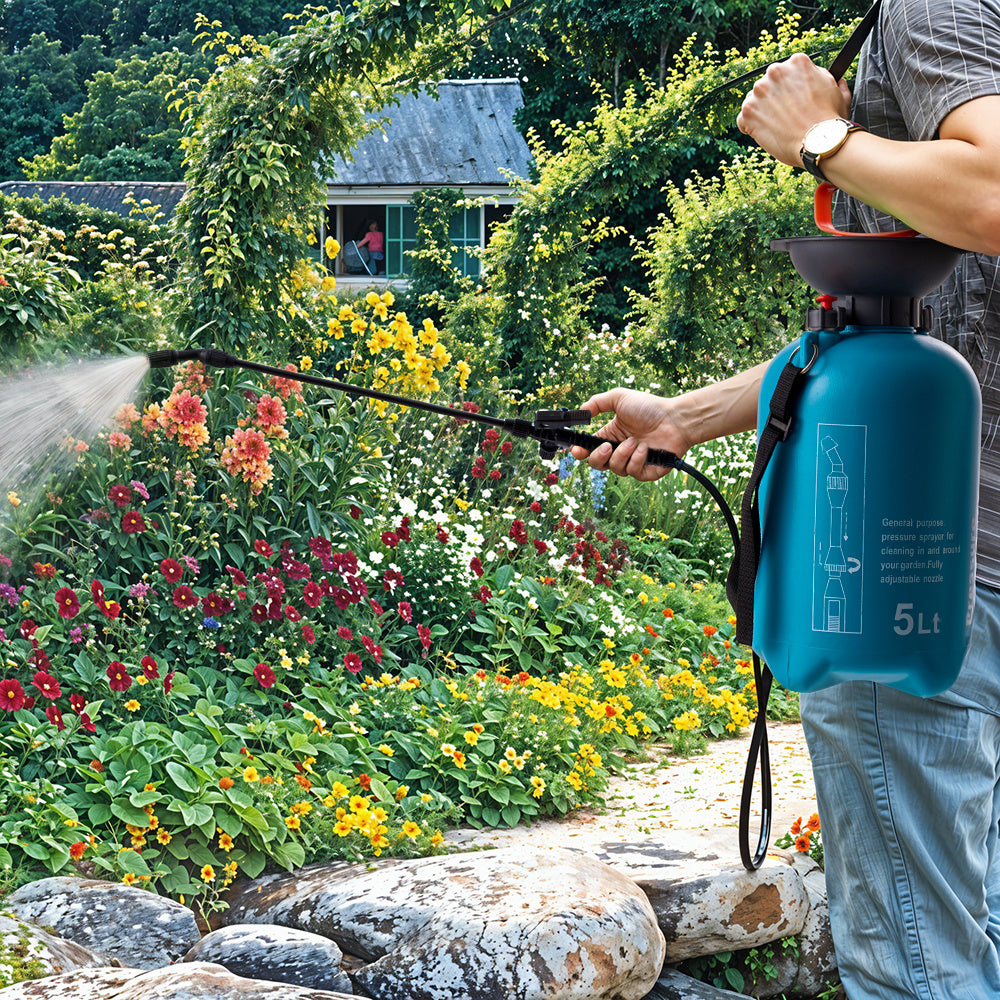 5/8L Garden watering air backpack portable lawn irrigation pressure sprayer available in green, red or blue