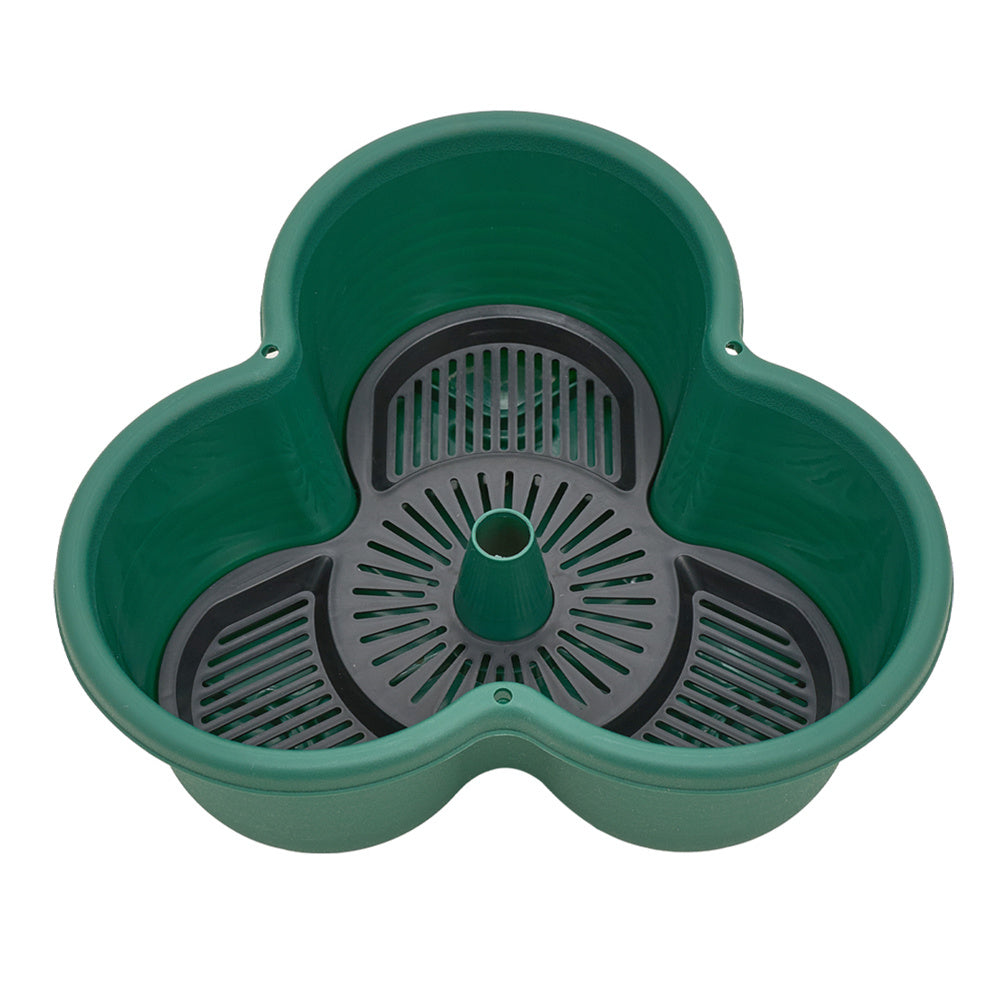 The three-dimensional three-petal flowerpot, strawberry pot, can be multi-layered for vegetable and fruit planting. It is made of pp plastic with five layers, black/ white/ green, and measures 31.5*31.5**13.5cm