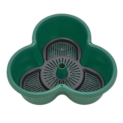 The three-dimensional three-petal flowerpot, strawberry pot, can be multi-layered for vegetable and fruit planting. It is made of pp plastic with five layers, black/ white/ green, and measures 31.5*31.5**13.5cm