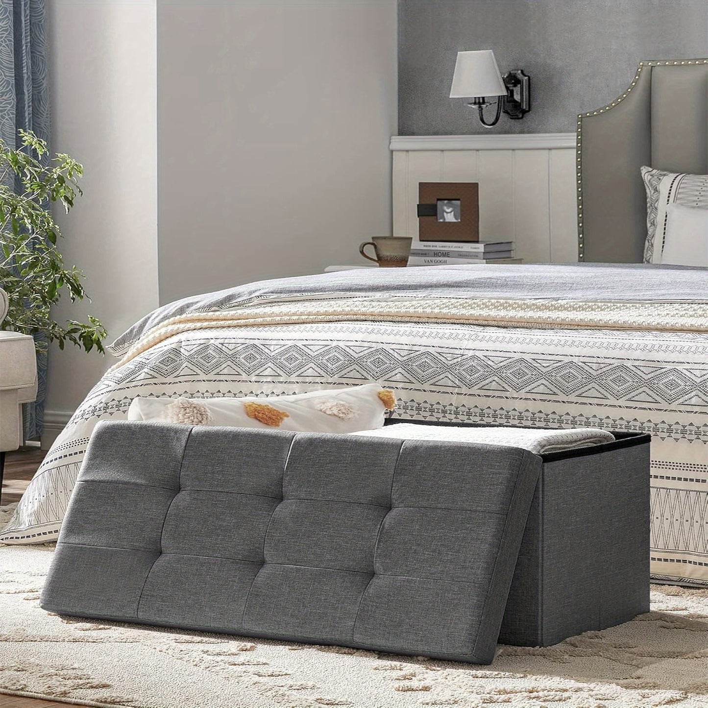 80L Large-Capacity Foldable Storage Stool Is Suitable for Storage Footstool in Living Room, Corridor and Bedroom.