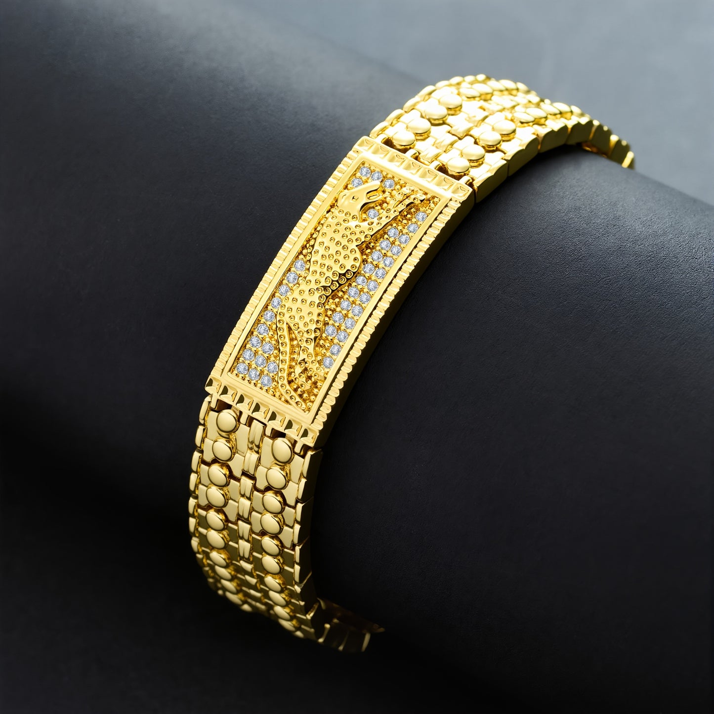1pc Luxurious and Stylish 18K Gold Plated-plated Copper Bracelet with Leopard and Synthetic Cubic Zirconiaia, an Exquisite Fashion Bracelet Essential for Daily Wear by Both Men and Women
