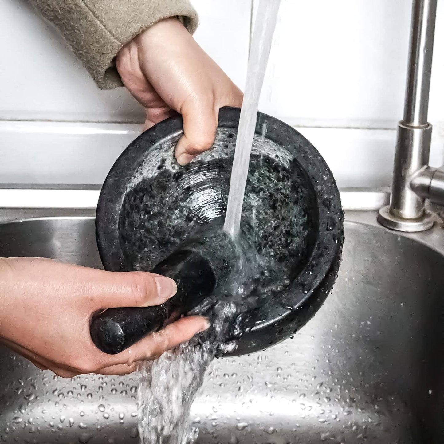 Granite Mortar and Pestle Set 16 cm Diameter Large Capacity Hard Granite Mortar Premium Solid Granite Stone