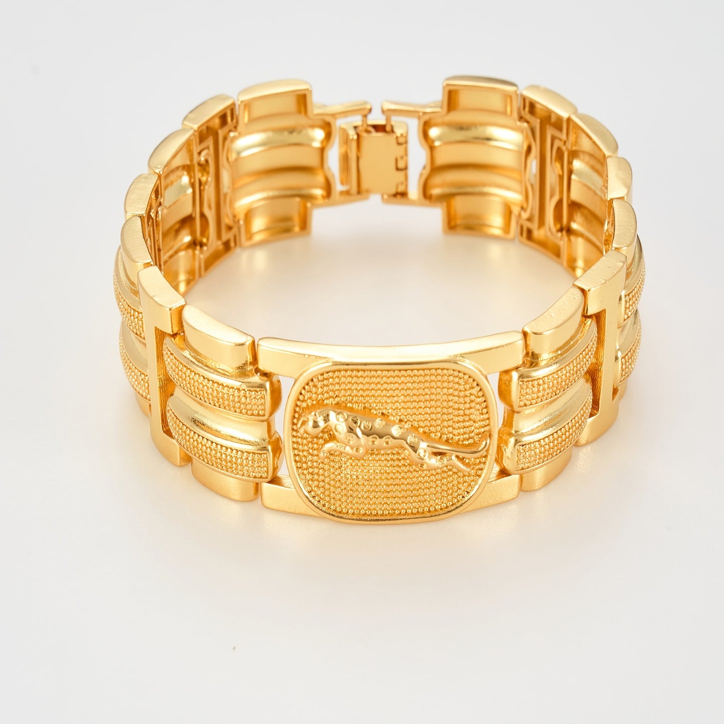 1pc Men's Fashionable  Vintage Style Copper 18K Gold Plated-Plated Leopard Tag Cuff Bracelet, Luxurious Tag Design Suitable for Men and Women's Daily Wear, the Best Gift for Valentine's Day and Father's Day