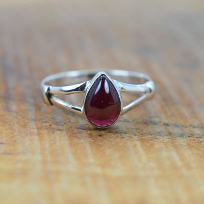 925 Sterling Silver Pear Gemstone Ring in Onyx, Larimar and More, Minimal Daily Wear Jewelry for Women