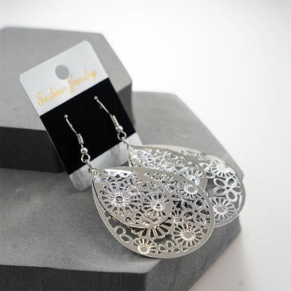 10Pairs/Lot Fashion Korean Lady Long Tassel Hook Earrings, European American Style Earrings Hollow Butterfly Leaf Earrings, Versatile Daily Party Gifts Random Style, Without Box