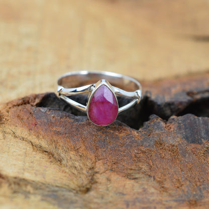925 Sterling Silver Pear Gemstone Ring in Onyx, Larimar and More, Minimal Daily Wear Jewelry for Women