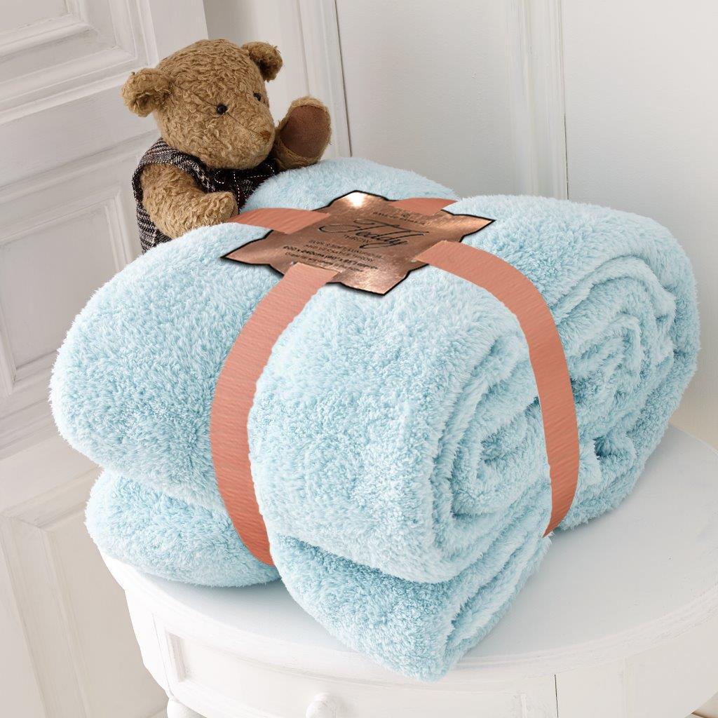 TEXTILE XPERT Teddy Bear Throw Blanket – Super Soft Fluffy Plush Blanket for Couch Bed Sofa Living Room – Warm Lightweight Cozy Decorative Throw for Bedroom Guest Room Office – Stylish Comfort Blanket for All Seasons Home Décor