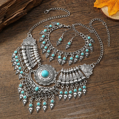 A Stylish Three-Piece Set Featuring a Vintage Multi-Layer Necklace with Tassel Pendants, Perfect for Casual Parties And Ethnic-Themed Events.
