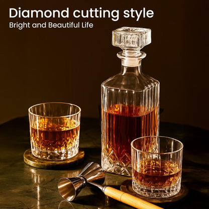 7-Piece Whisky Decanter Set, Crystal Glass Decanter with 6 Whisky Glasses, Prestigious Clear Glass Bottle (1000ml) and Elegant, Stylish Glasses (210ml) – Perfect Gifts for Anniversary and Birthday Celebrations