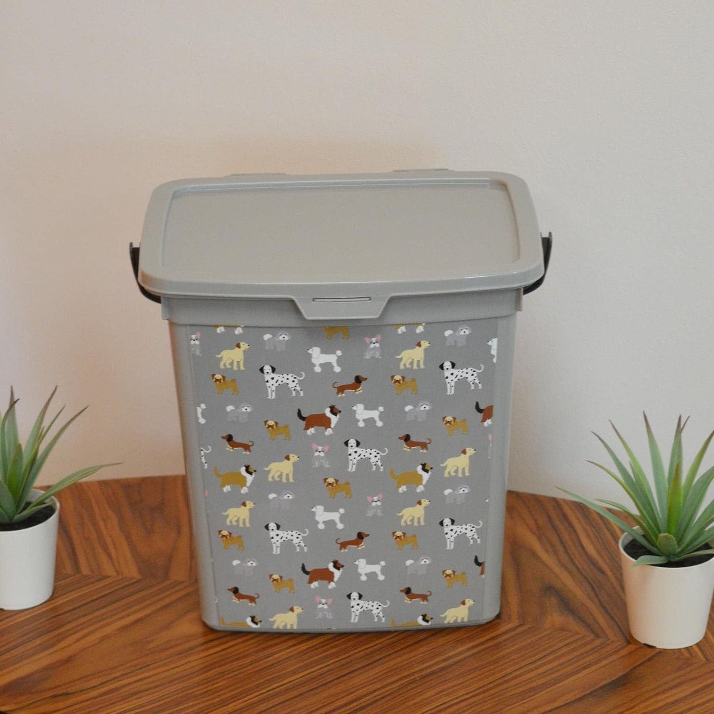 Pet Treat And Food Storage Container 6L Large Capacity Dry Food Box With Lid For Dog Cat Treats Kitchen Organisation Home Use.