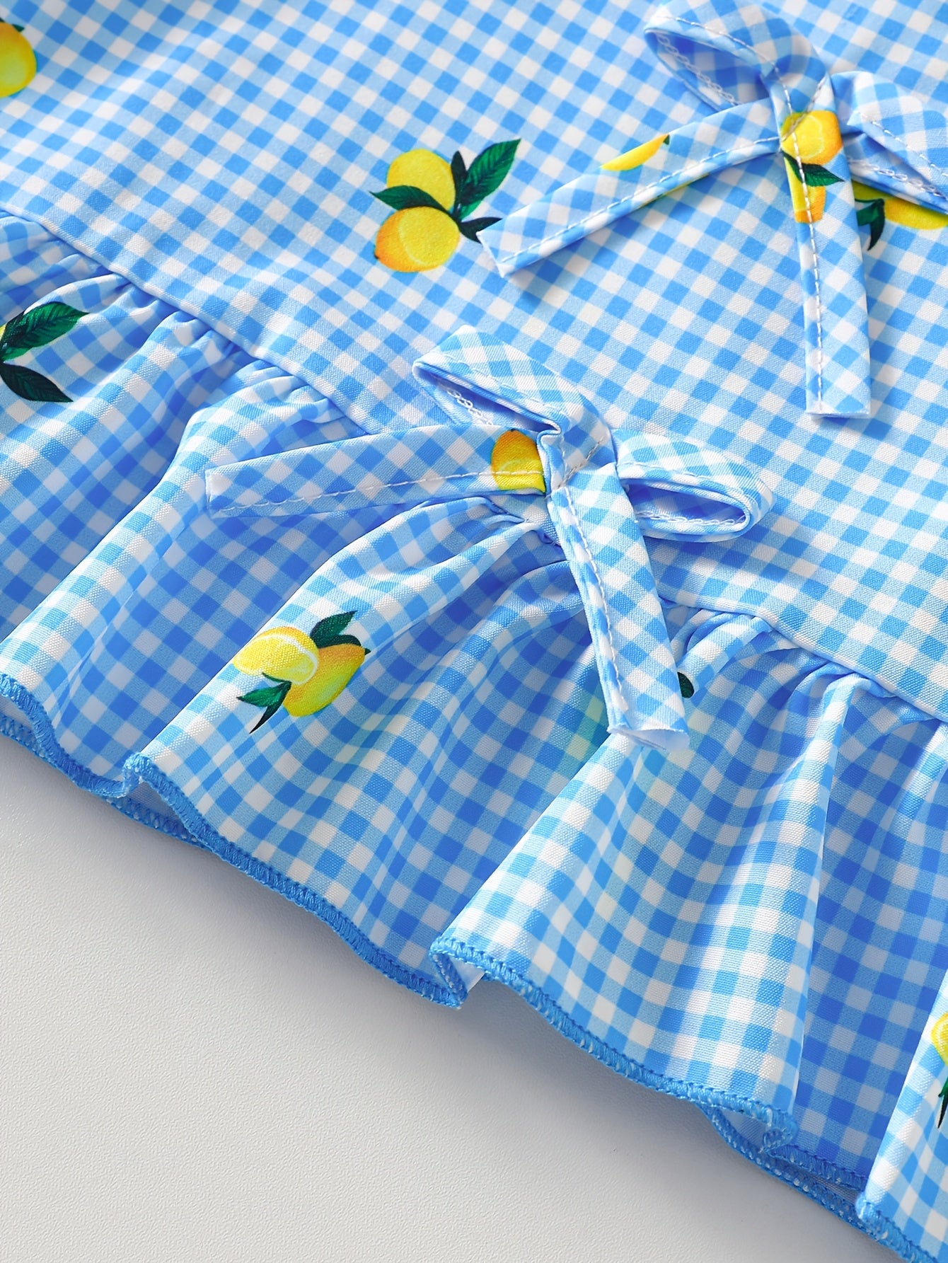 2pcs Set. Girls' Vest And Shorts Outfit, Lemon Print, Contrast Plaid Pattern, Bow Detail, Ruffled Hem. Summer Casual Outfit for Girls. Ideal Gift for 1-8 Year Olds. Suitable for Outdoor Wear