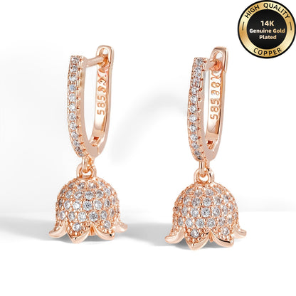 [Wedding Jewelry] A Pair of Rose Golden High-End Hypoallergenic Copper Women's Earrings, Elegant and Luxurious with Synthetic Synthetic Zirconia Inlay, Rose Flower and Lily of the Valley Pendant Design, Suitable for Daily Wear, Banquets, and Vacations, We