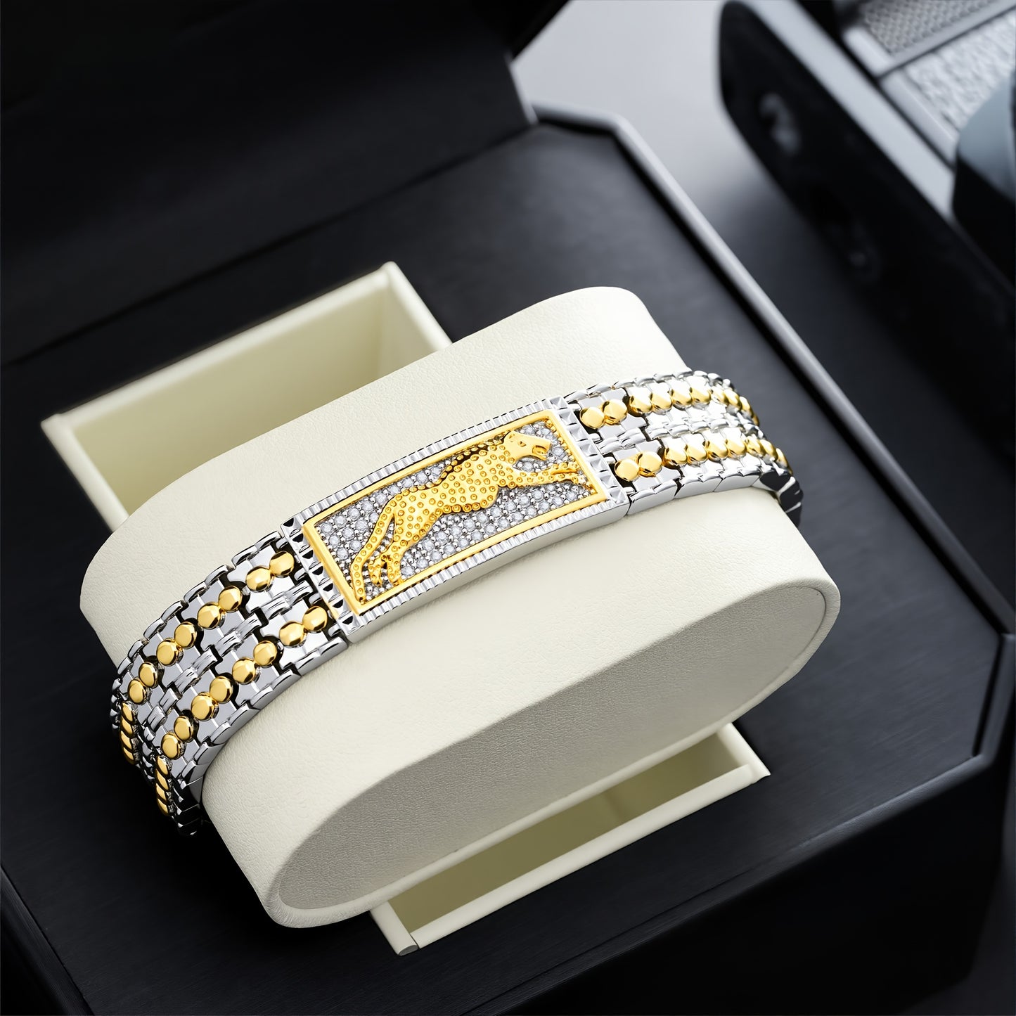 1pc Luxurious and Stylish 18K Gold Plated-plated Copper Bracelet with Leopard and Synthetic Cubic Zirconiaia, an Exquisite Fashion Bracelet Essential for Daily Wear by Both Men and Women