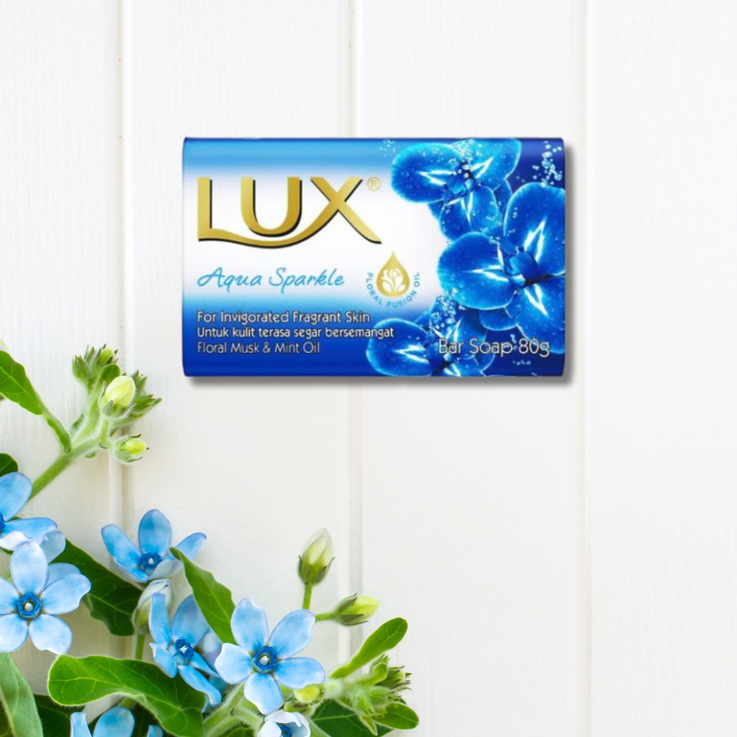 Lux Soap Bars Beauty Soap Collection - 5 Soap Bars (Soft Touch, Magical Spell, Bright Impress, Aqua Sparkle & Velvet Touch) 80g each