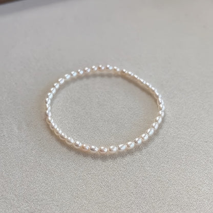 Dainty Freshwater Pearls Bracelet, Year-Round Wear, No Maintenance Required, Luxury Jewelry, November Birthstone Jewelry for Women & Men, Everyday & Special Occasions (Christmas/Graduation/Anniversary)