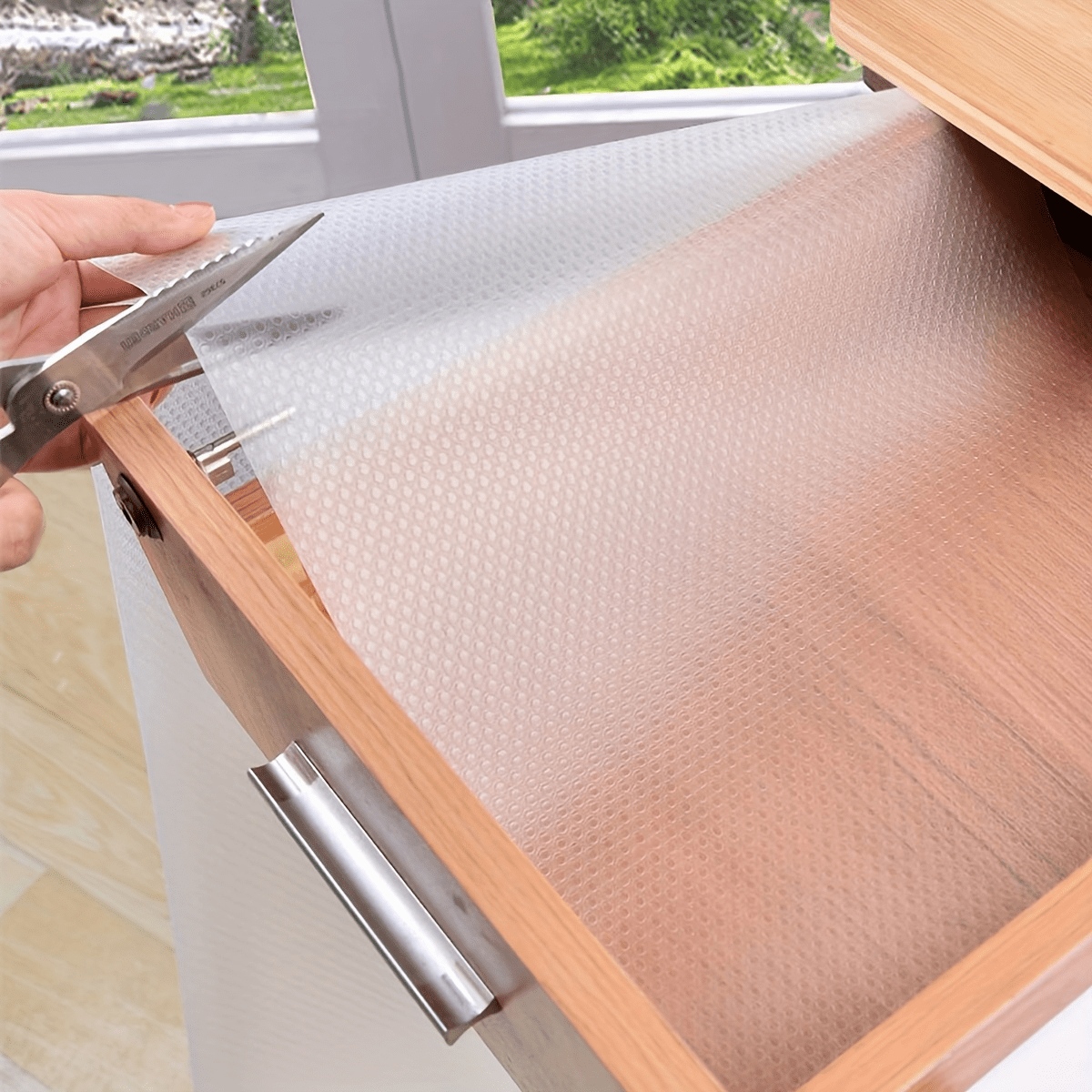 45X300Cm Large Roll EVA Transparent Anti Slip Drawer Mat, Kitchen And Bathroom Anti Oil And Anti Slip Mat, DIY Cutting Self-Adhesive Backing, Refrigerator Bookshelf Storage Mat, Furniture Protection Anti Scratch Mat, Easy to Clean And Washable, Versatile