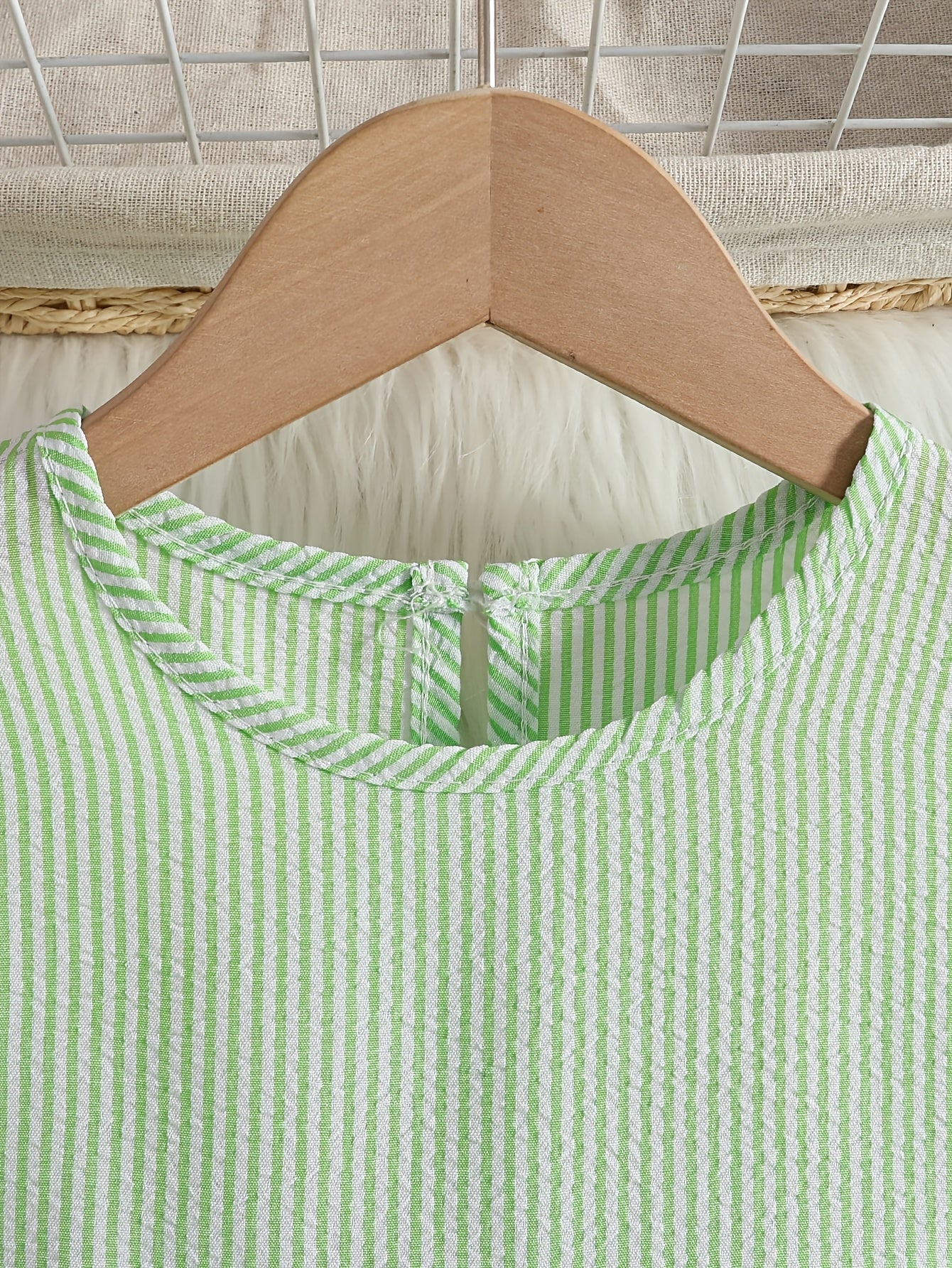 New Summer Style Girls' Colorblock Striped Dress, Cute Flutter Sleeve Dress, Summer Casual Dress, Summer Children's Clothing, Casual Daily Wear, Sweet and Adorable Girls' Dress, Girls' Clothes, Easter
