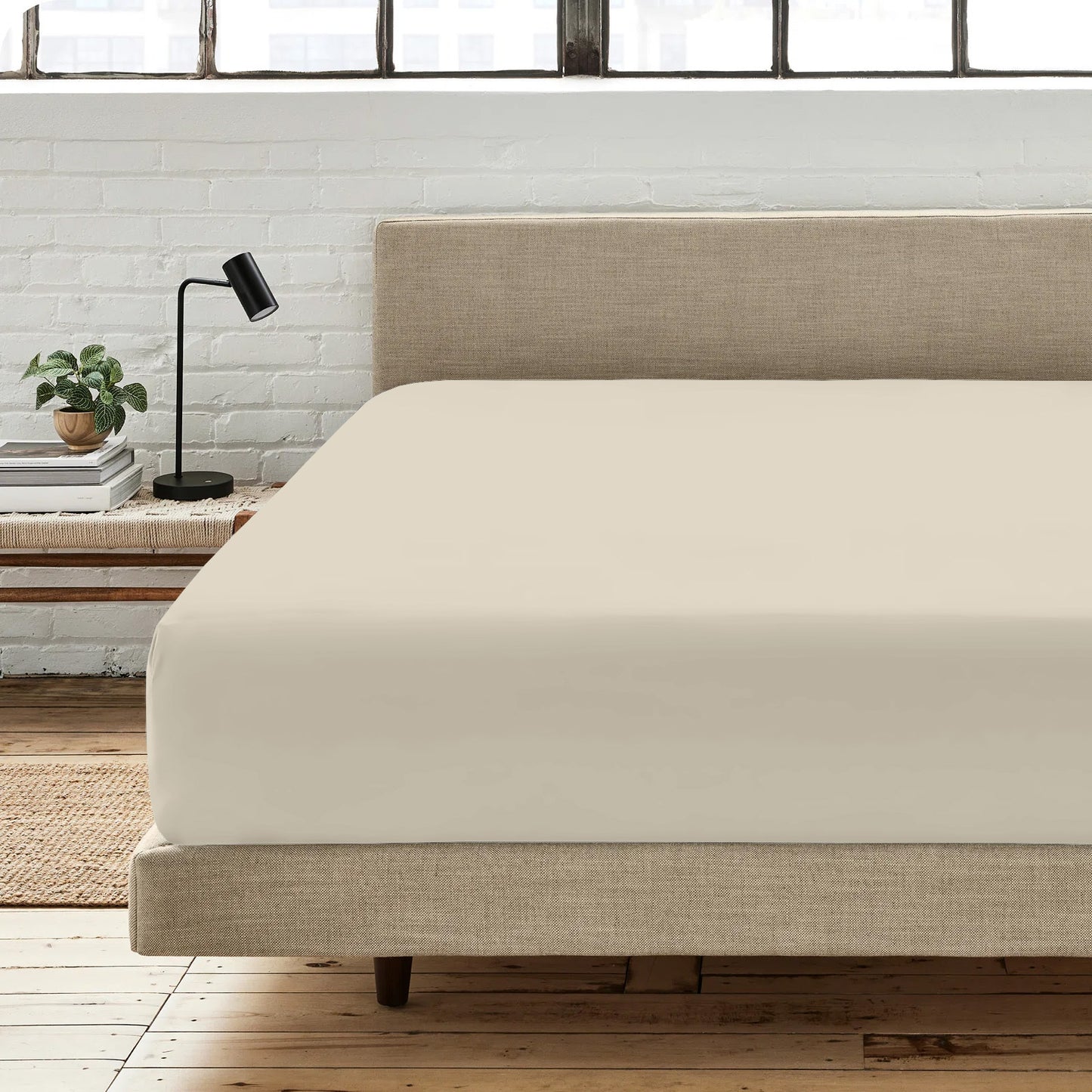 3pcs 40cm Extra Deep Fitted Sheet – Solid Color Soft & Comfortable Bed Sheet with 2pcs Matching Pillowcases, Breathable Fabric Soft Brushed Microfiber Bedding, Machine Washable for Home Bedroom, Hotel