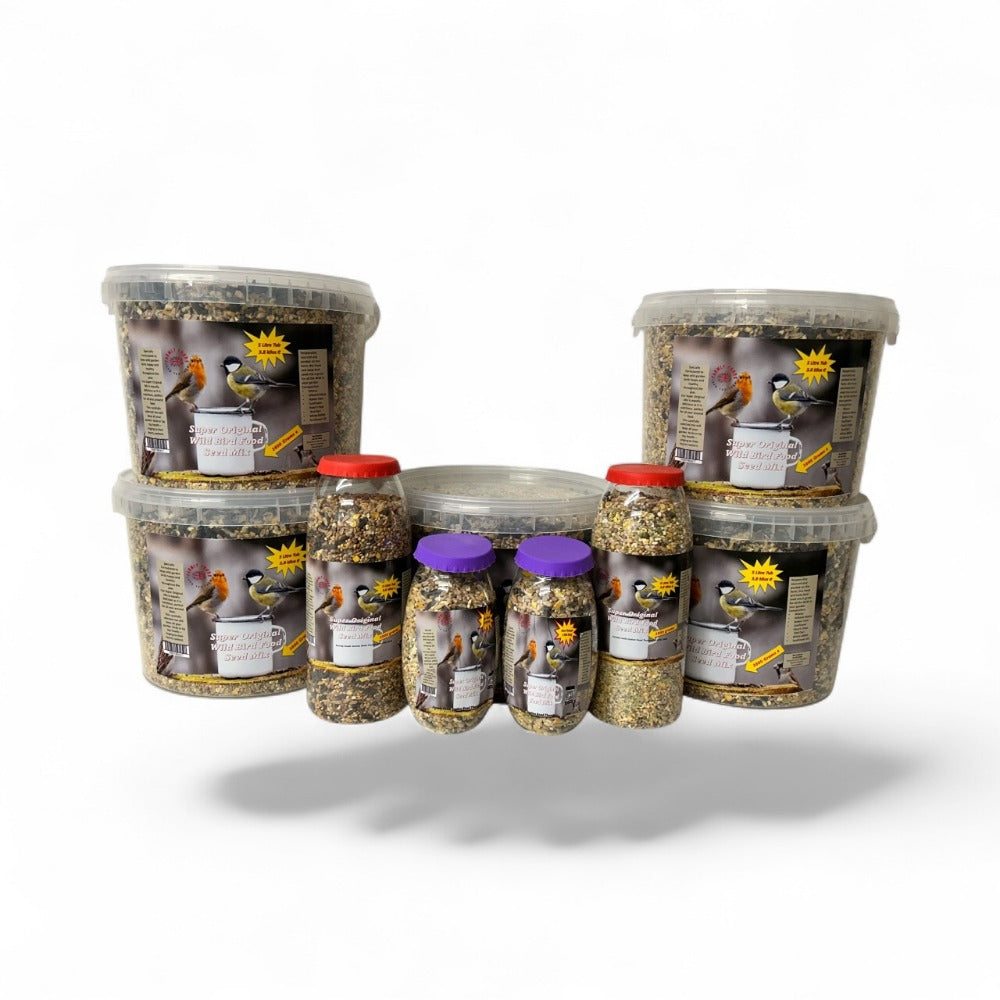 Farmly Foods Super Original Wild Bird Seed Mix 5 Litre Airtight Tub – 15-Seed Blend, 3.8kg, Attracts Robins, Blue Tits, Finches & More Garden Birds