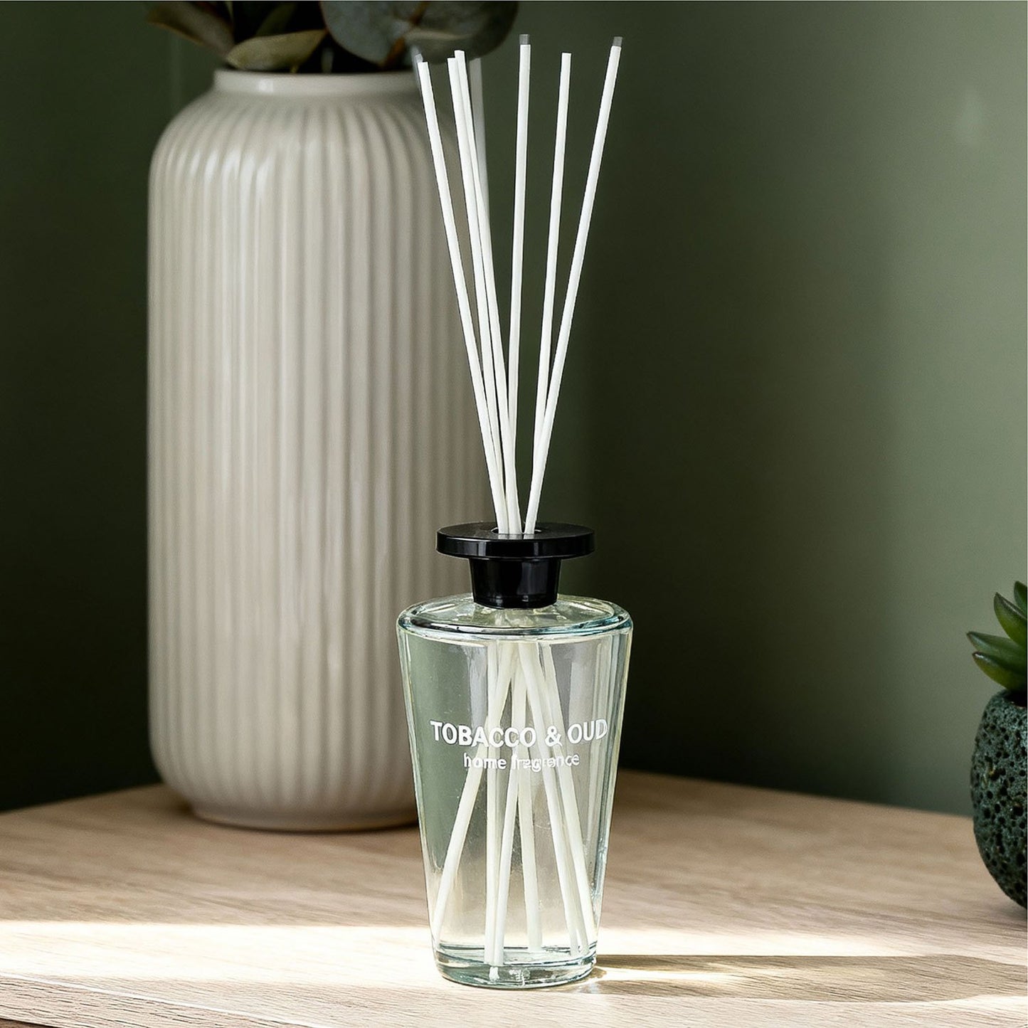 REEF 1000ml Reed Oil Diffuser Set, Sandalwood, Teak Wood, Tobacco & Oud, Luxury Beautiful Home Fragrance for Bedroom Living Room Home Decor Office Essential Oil Reed Diffuser for Stress Relief