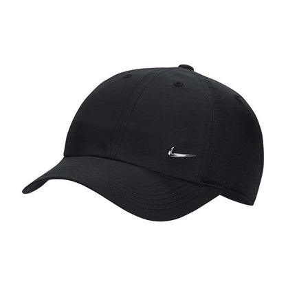 NIKE Unisex Kids Dri-FIT Club Cap – Comfortable Breathable Sports Hat with Adjustable Strap | Lightweight Nike Baseball Cap for Boys & Girls – Casual Outdoor Running & Training Headwear