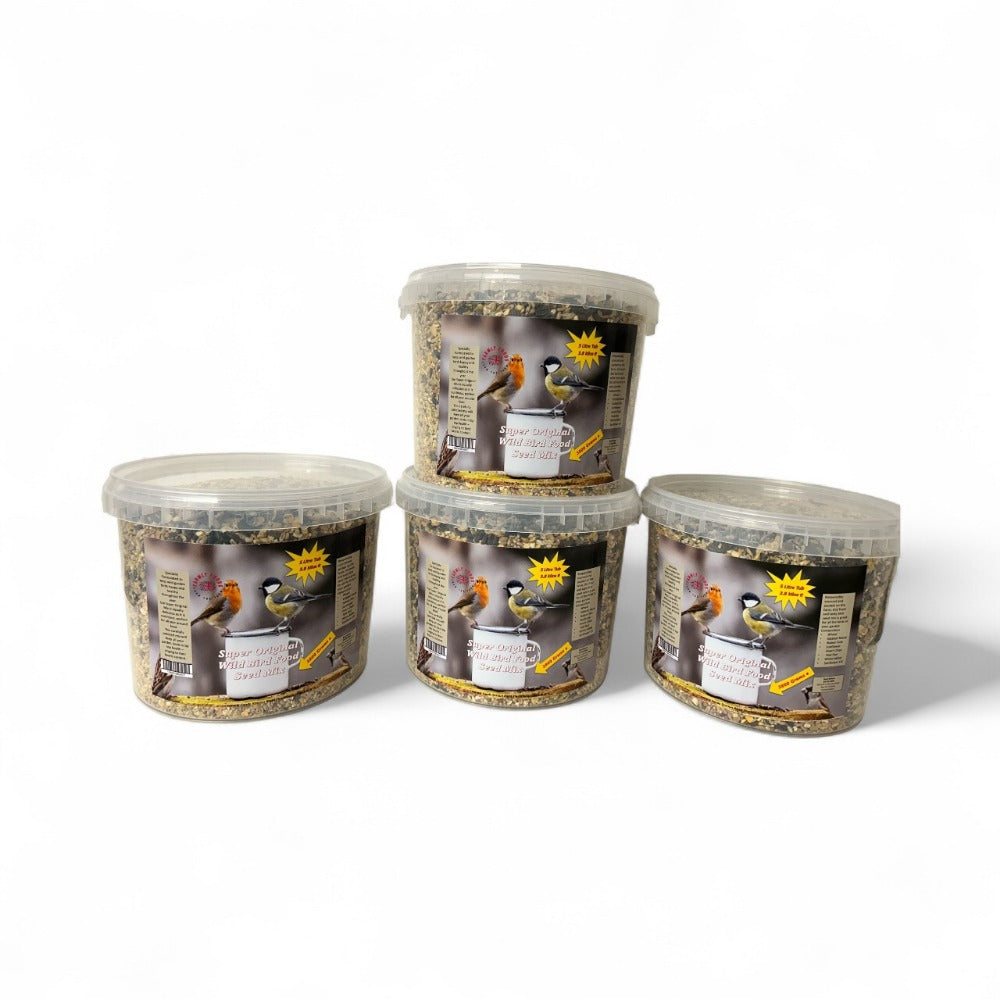 Farmly Foods Super Original Wild Bird Seed Mix 5 Litre Airtight Tub – 15-Seed Blend, 3.8kg, Attracts Robins, Blue Tits, Finches & More Garden Birds