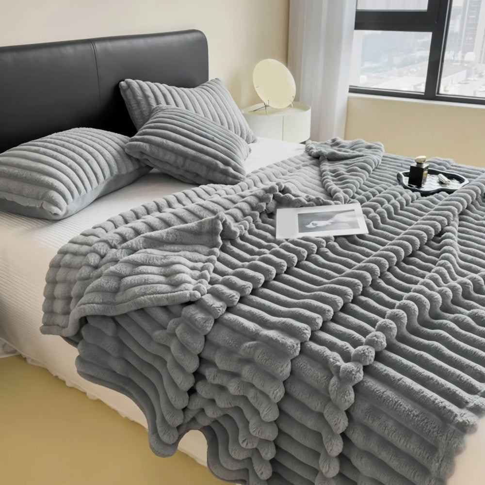 1pc Large Strips Ribbed Throw Blankets | Luxurious 270g Flannel Fleece Blanket | Warm Cozy Blanket Throws For Sofas, Bed, Chair, Couch, Settee | Super Soft Warm Blanket Single Double King Super King Size, Machine Washable, Easy Care, Perfect for Home, Tra