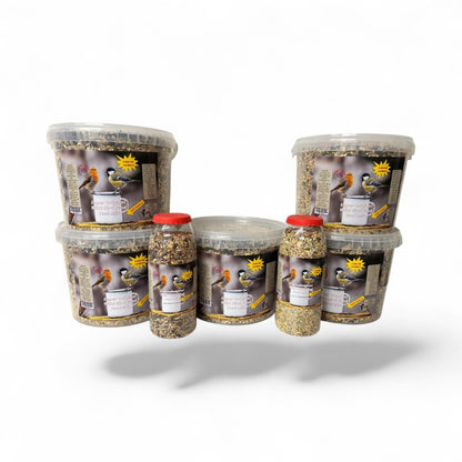 Farmly Foods Super Original Wild Bird Seed Mix 5 Litre Airtight Tub – 15-Seed Blend, 3.8kg, Attracts Robins, Blue Tits, Finches & More Garden Birds
