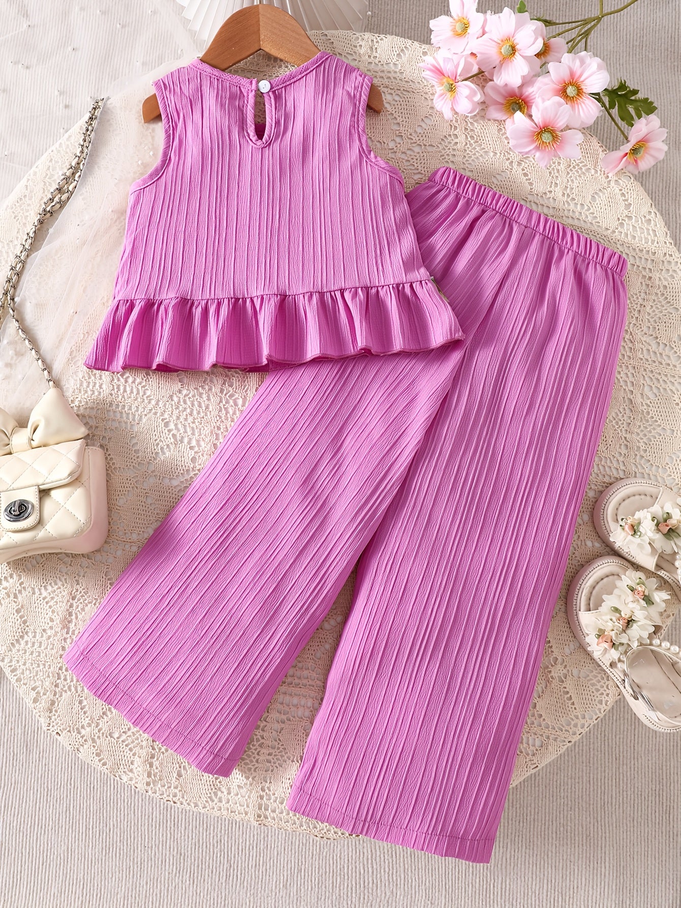 2pcs Set. Girls' Tank Top and Wide-leg Pants Set, Featuring Stylish Lace Trim and Ruffle Details. Simple and Fashionable Design. Ideal for Girls' Daily Casual Wear in Spring and Summer. Suitable for Girls Aged 1-8 for Daily Leisure and Sports