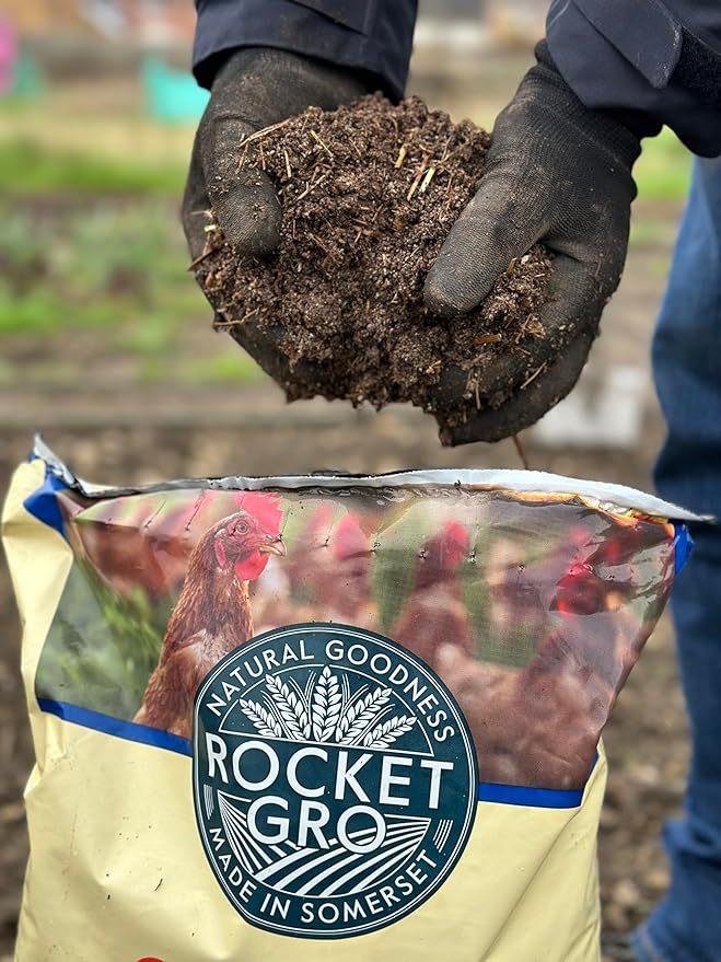 Rocket Gro Chicken Manure 20L Natural Garden Growing Medium and Soil Conditioner