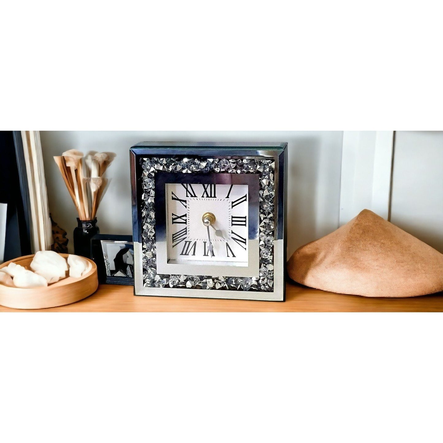 SERENA'S®Square Loose Diamante Mantle Clock Desk Clock Elegant Luxury Diamond Crystal Mirror Crushed Jewel Roman Table Clock Silent For Home Office Living Room Bedroom Decoration-15X15cm silver