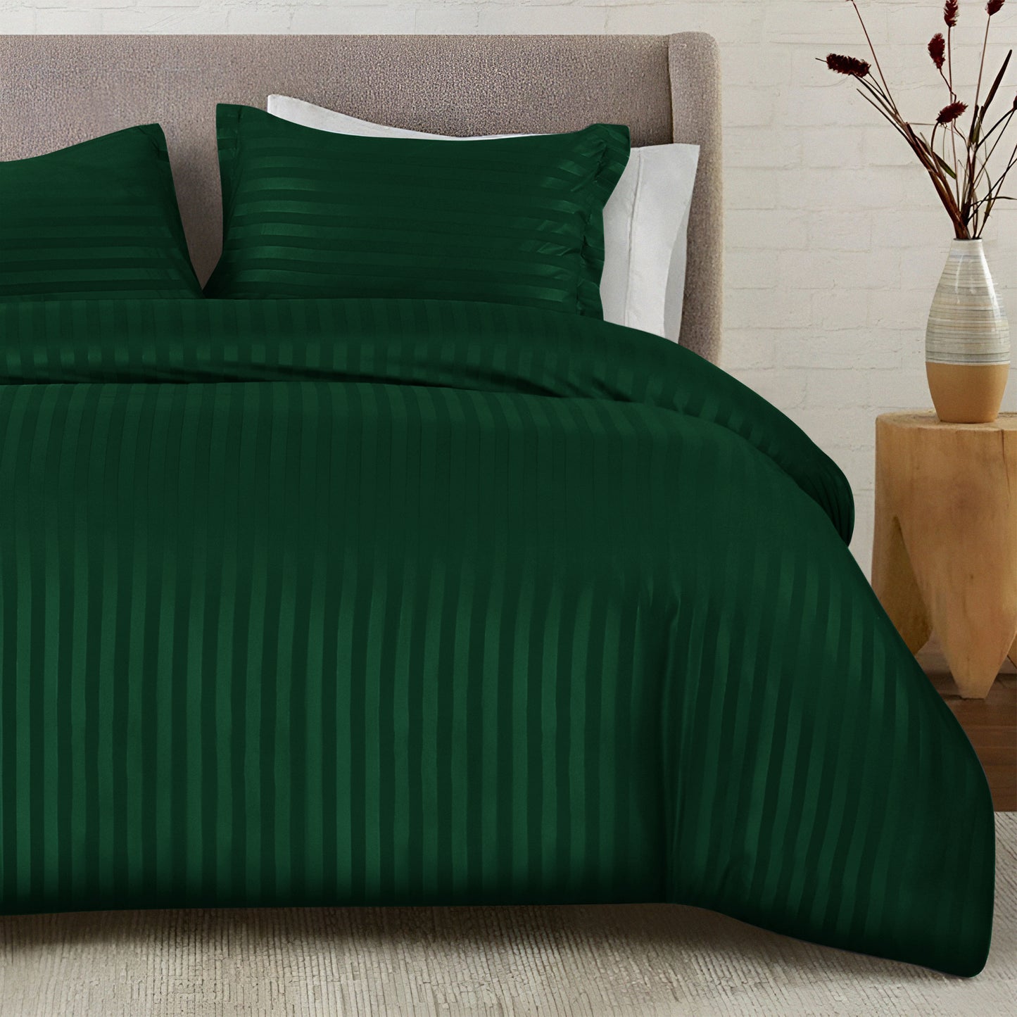 Premium Hotel Quality Satin Stripe Duvet Cover Set Double with Pillowcases | Reversible Soft Quilt Bedding | Easy Care Breathable Luxury Quilt Cover