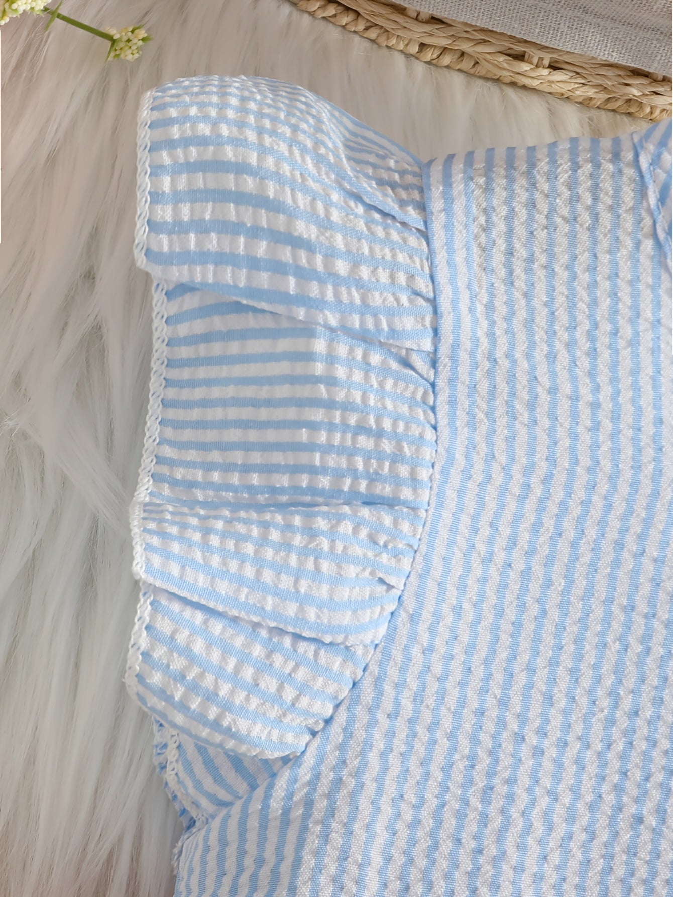 New Summer Style Girls' Colorblock Striped Dress, Cute Flutter Sleeve Dress, Summer Casual Dress, Summer Children's Clothing, Casual Daily Wear, Sweet and Adorable Girls' Dress, Girls' Clothes, Easter