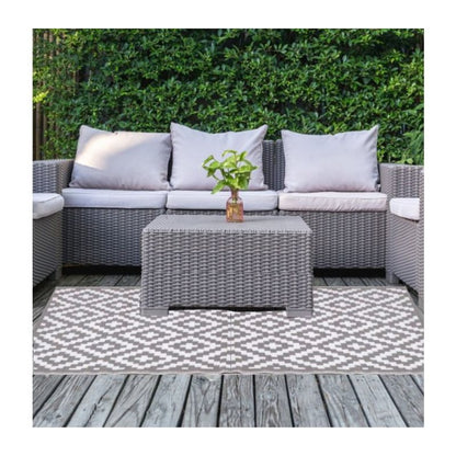 Easy care indoor outdoor rug