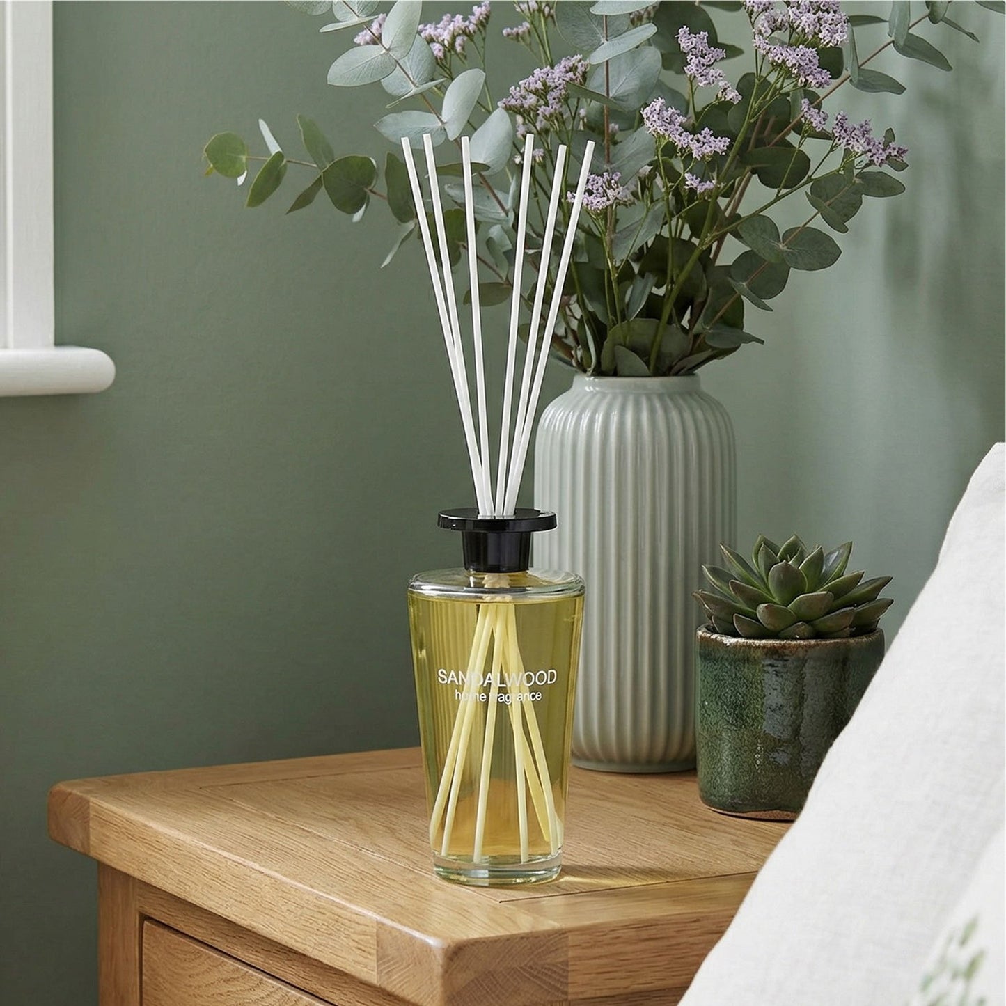 REEF 1000ml Reed Oil Diffuser Set, Sandalwood, Teak Wood, Tobacco & Oud, Luxury Beautiful Home Fragrance for Bedroom Living Room Home Decor Office Essential Oil Reed Diffuser for Stress Relief