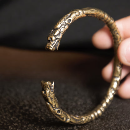 Vintage Solid Brass Men's Double Dragon Head Cuff Bangle - Adjustable and Stylish Bangle Bangle Bracelet for Fashionable and Strong Men 1pc Classic Vintage Gothic Pure Copper Dual Longline Bangle Bangle Bracelet with Dragon Head, Fashion Hip Hop Punk