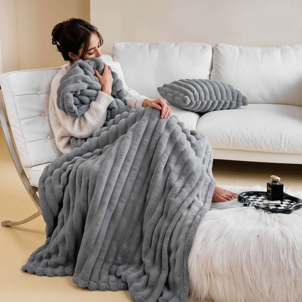 Luxurious Faux Rabbit Fur Throw Blanket - Ultra-Soft & Warm All-Season Luxury Blanket, Double-Sided Plush Fur for Couch, Bed, Travel, Office - Machine Washable, Elegant Home Decor Gift for Valentine'S Day, Housewarming, Birthday