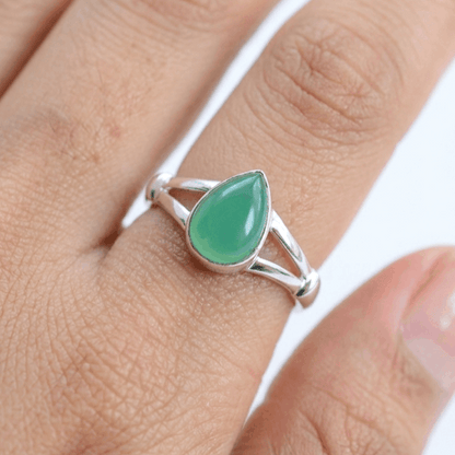 925 Sterling Silver Pear Gemstone Ring in Onyx, Larimar and More, Minimal Daily Wear Jewelry for Women