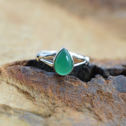 925 Sterling Silver Pear Gemstone Ring in Onyx, Larimar and More, Minimal Daily Wear Jewelry for Women