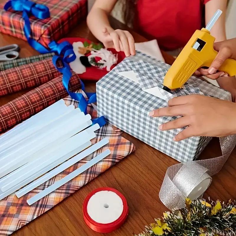 200 ultra-transparent hot melt glue sticks with a size of 7mm * 110mm. Suitable for DIY crafts, woodworking and home decor projects during Christmas and Halloween. Compatible with most hot melt glue guns and craft materials. Transparent glue. Glue