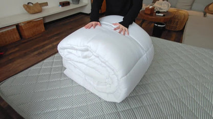 Mattress Topper 10cm Deep Microfiber Overfilled Plush Soft Bed Topper with Four-Corner Elastic Straps, Anti-Slip Cooling Breathable Mattress Pad for Single, Small Double, Double, King & Super King UK Beds