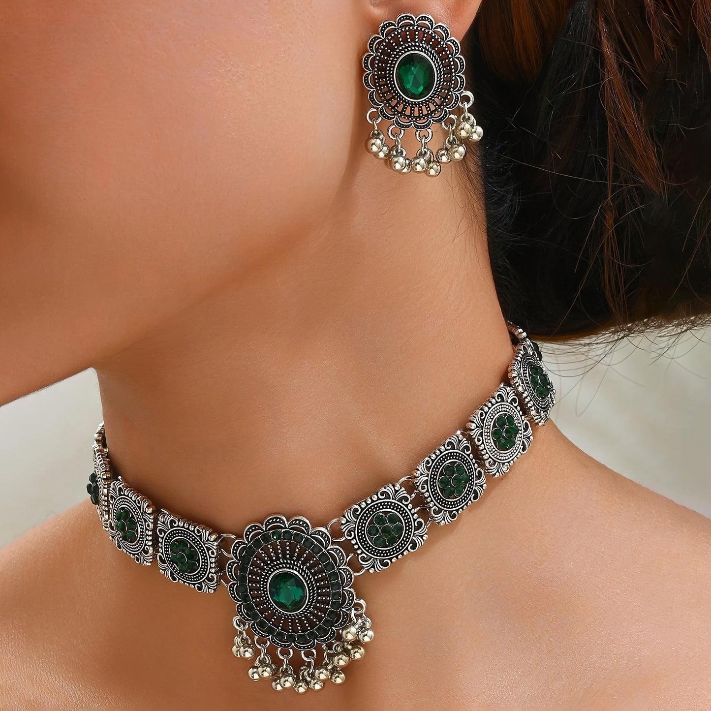 1 Necklace + 1 Pair of Earrings, Indian Bohemian Style Luxury Fringe Heavywork Women's Necklace and Earrings Set
