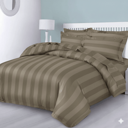 3pcs Classic Satin Stripe Duvet Cover Set (Includes 1 Duvet Cover & 2 Pillowcases) – Soft, Comfortable, and Machine Washable. Perfect for Bedrooms, Dorms, Hotels, and as a Thoughtful Holiday Gift.