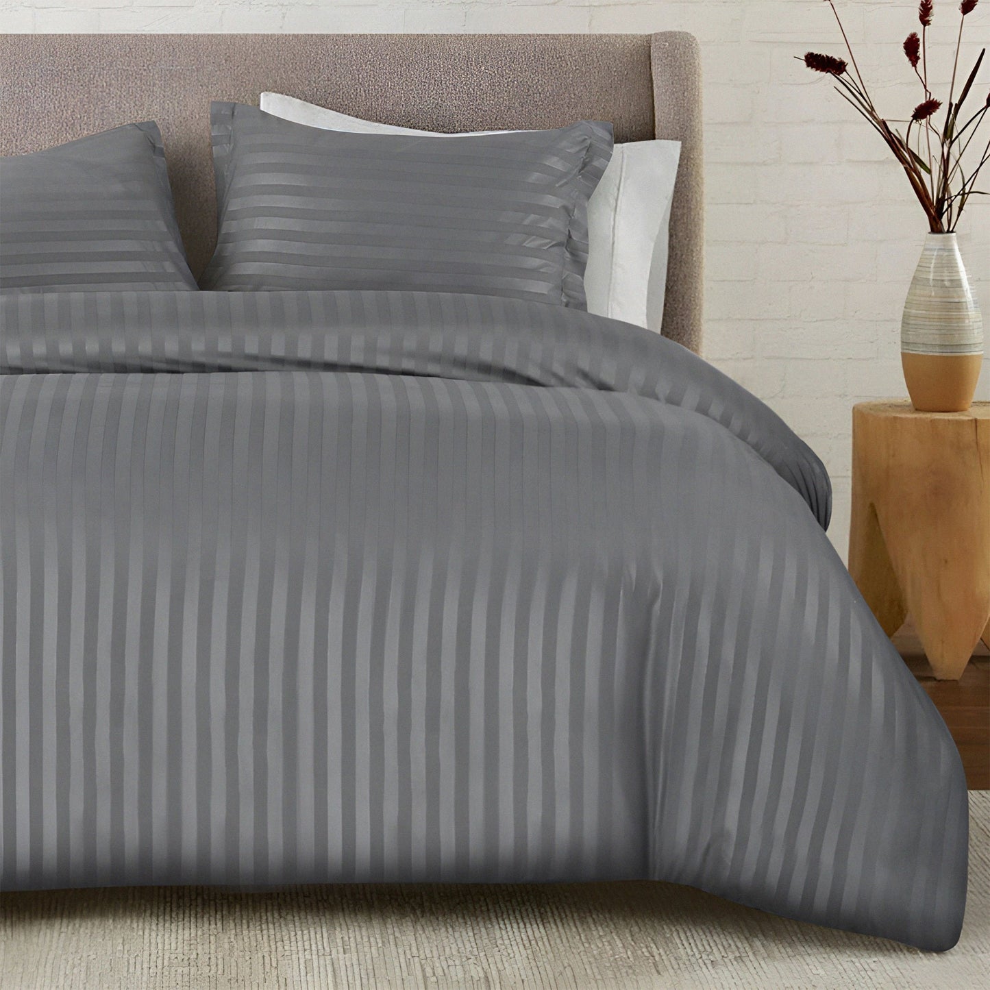 Premium Hotel Quality Satin Stripe Duvet Cover Set Double with Pillowcases | Reversible Soft Quilt Bedding | Easy Care Breathable Luxury Quilt Cover