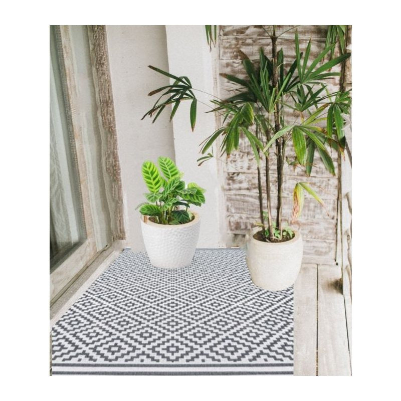 Easy care indoor outdoor rug