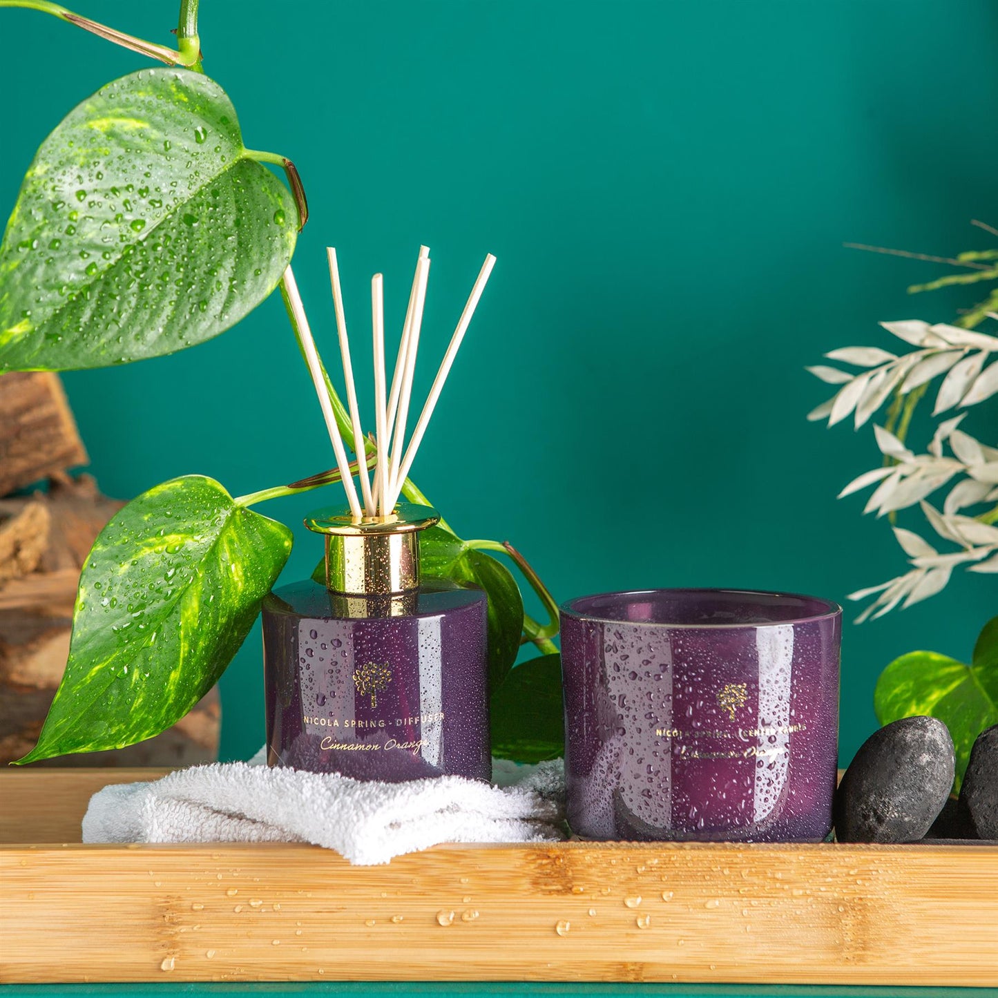 Nicola Spring Coconut & Lime Scented Candle - 130g - Natural Soy Wax 21 Hour Burning Time Small Candles Relaxing Fragrance Gift Set Aromatherapy Bath Candle